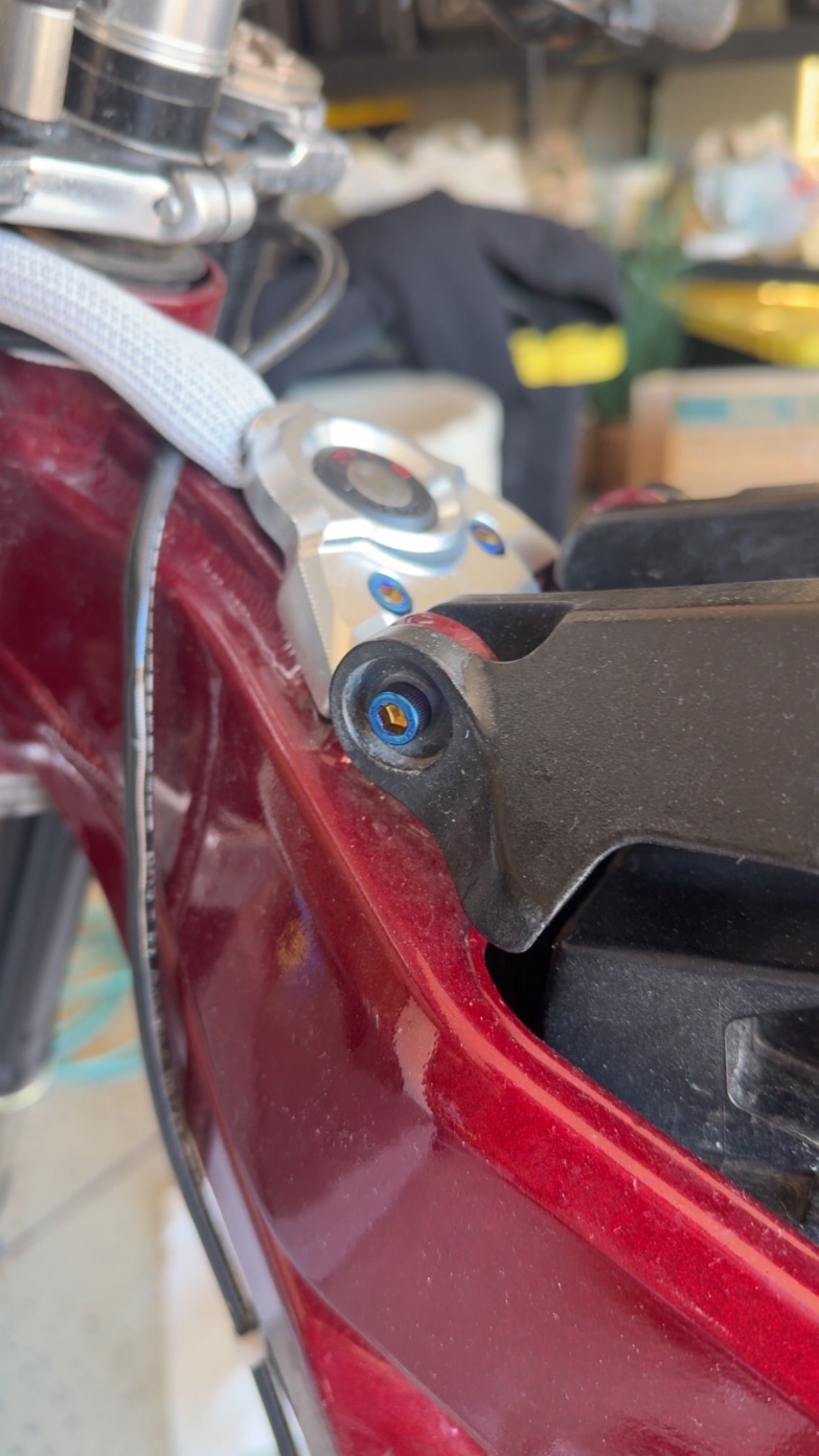 eride pro battery lid titanium (set of 2)